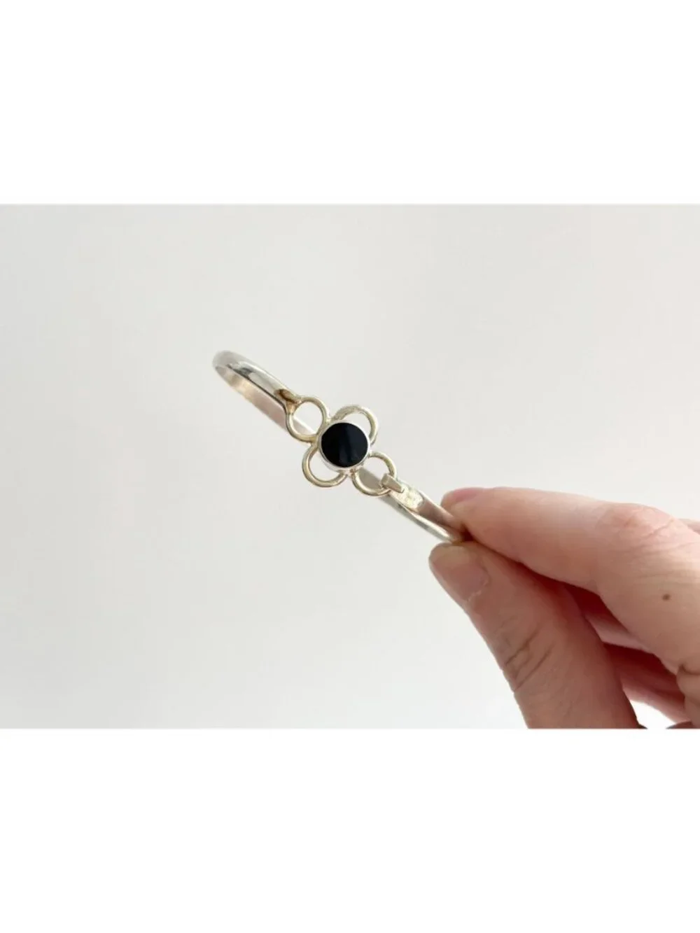 Black Onyx Scalloped Taxco, Mexico Vintage Sterling Silver 925 Bangle Bracelet